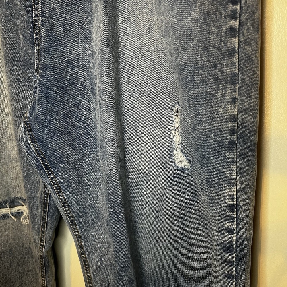 Nasty Gal Plus Size Light Wash Denim Jeans Size UK 22 US 18 100% Cotton Distress - Picture 2 of 10